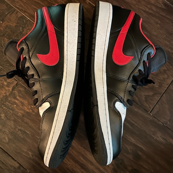 Nike Air Jordan 1 Low OG 2023 Black White Red Size 12 - Picture 3 of 15